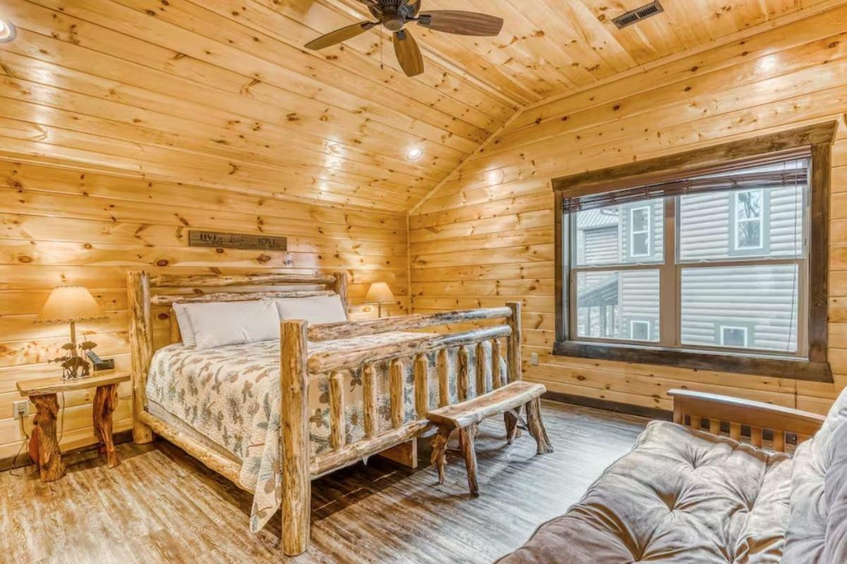 The Great Dogwood Manor By Stony Brook Cabins Gatlinburg Exterior photo