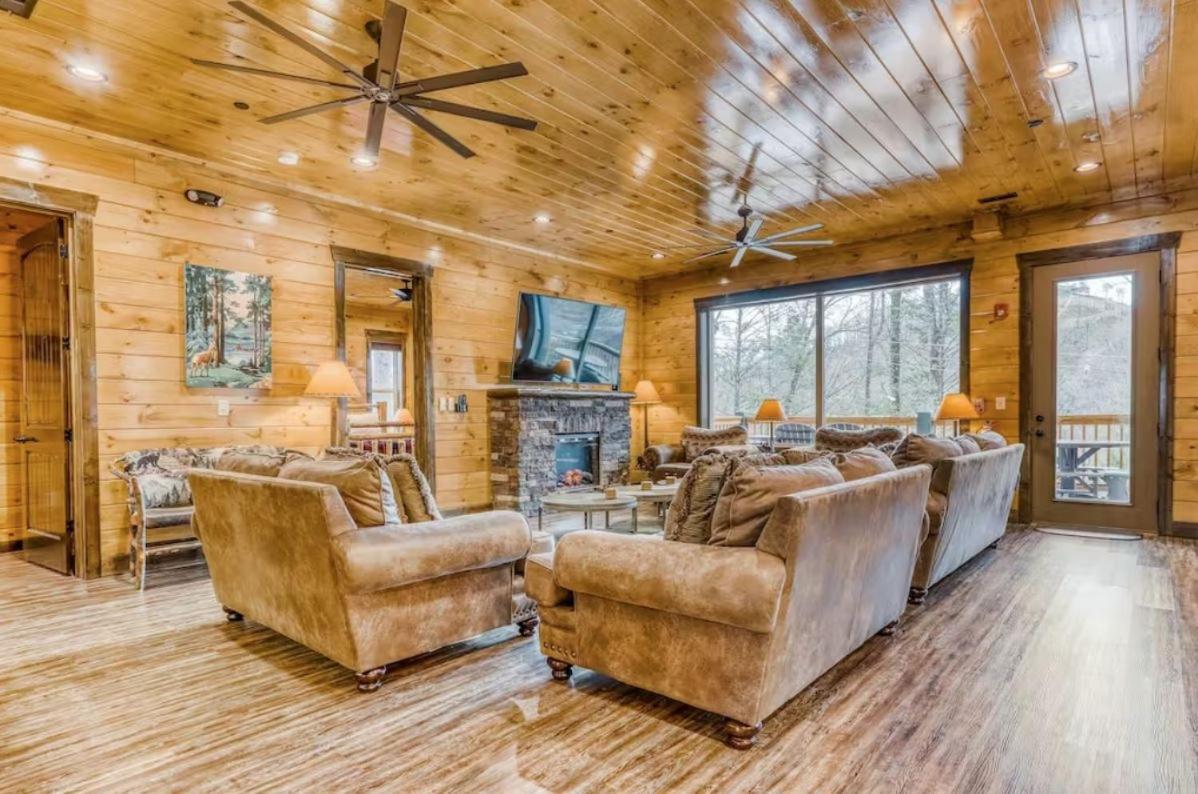 The Great Dogwood Manor By Stony Brook Cabins Gatlinburg Exterior photo
