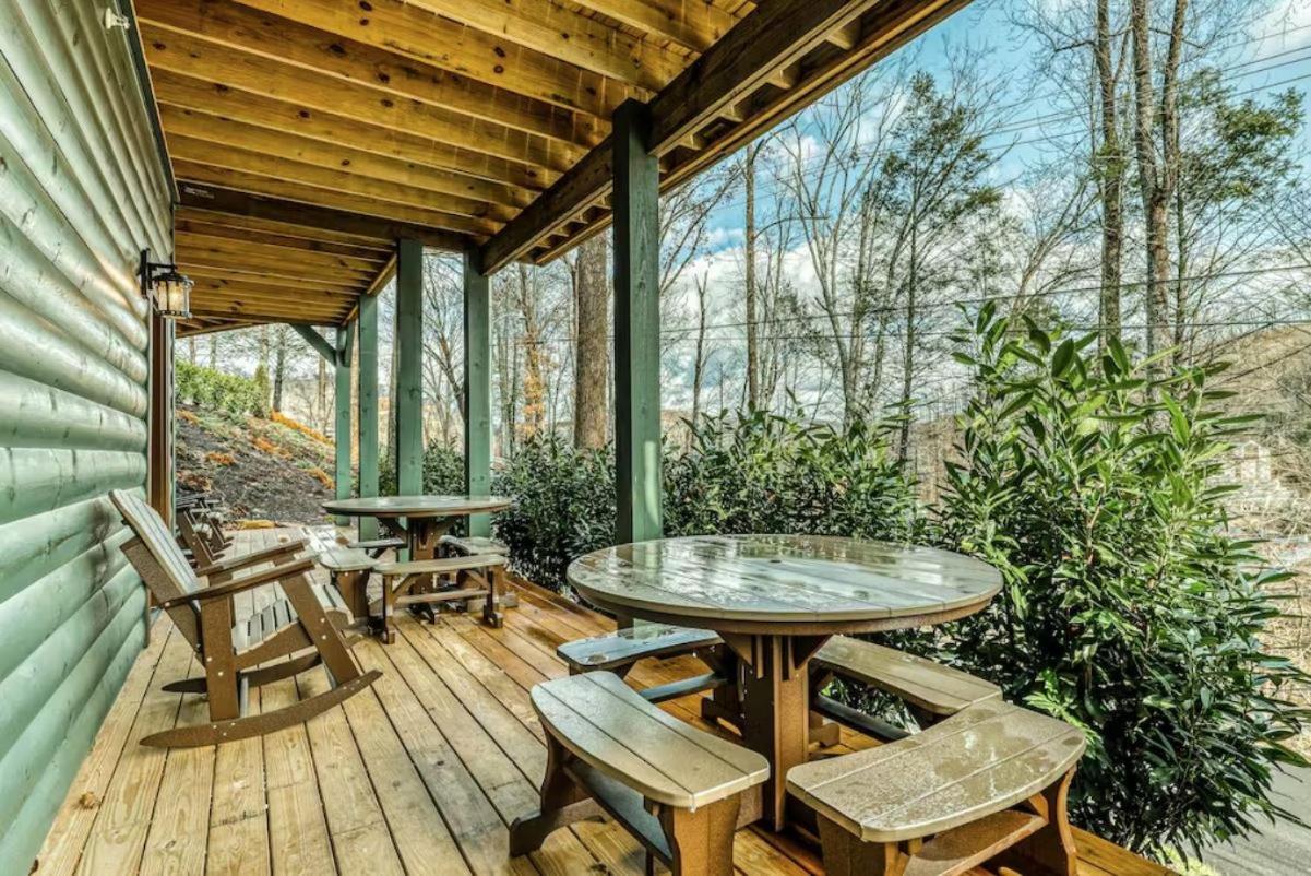 The Great Dogwood Manor By Stony Brook Cabins Gatlinburg Exterior photo