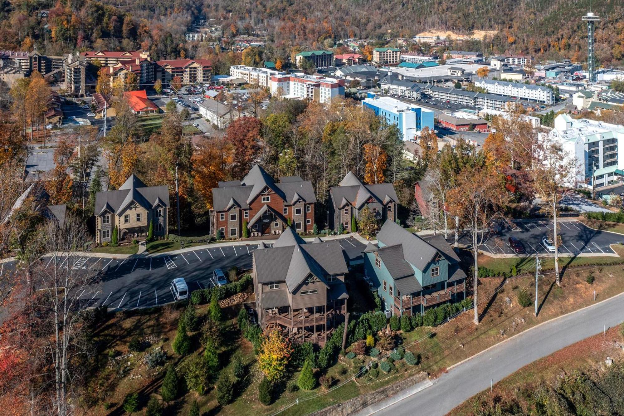The Great Dogwood Manor By Stony Brook Cabins Gatlinburg Exterior photo